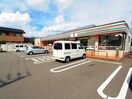 セブンイレブン静岡竜南１丁目店(コンビニ)まで563m 東海道本線/静岡駅 バス22分県営住宅前下車:停歩3分 1-3階 築31年