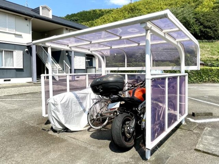  東海道本線/静岡駅 バス18分御新田下車:停歩6分 2階 築29年