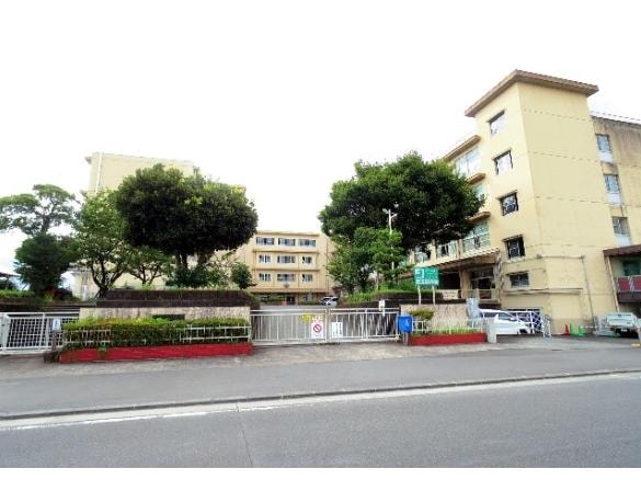 静岡市立観山中学校(中学校/中等教育学校)まで3047m 東海道本線/静岡駅 バス33分羽高下車:停歩5分 1階 築40年