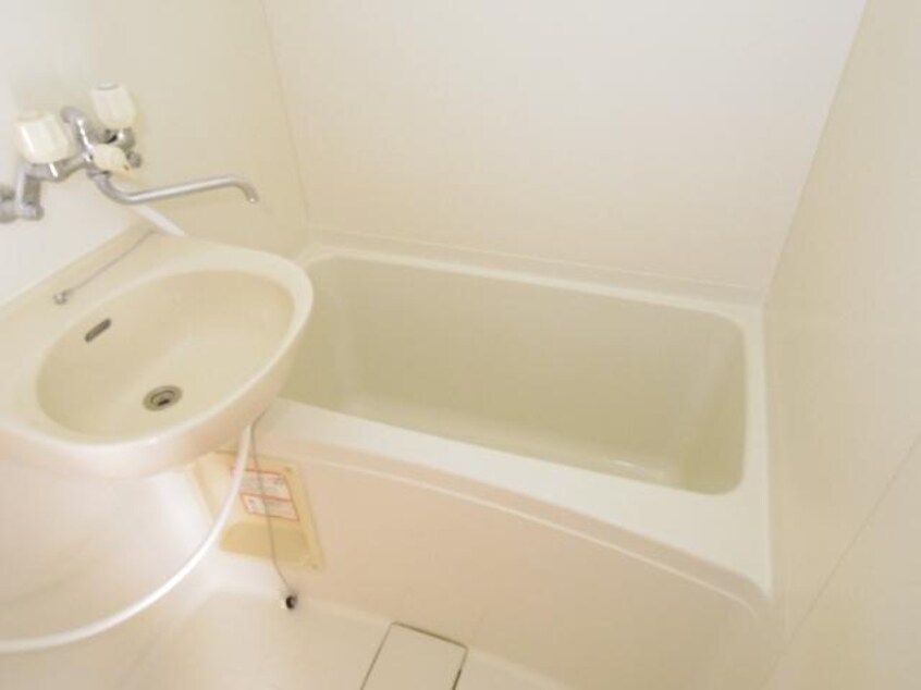  東海道本線/静岡駅 バス24分川合下車:停歩7分 1階 築25年