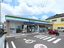 ファミリーマート静岡南瀬名町店(コンビニ)まで775m 東海道本線/静岡駅 バス24分川合下車:停歩7分 1階 築25年