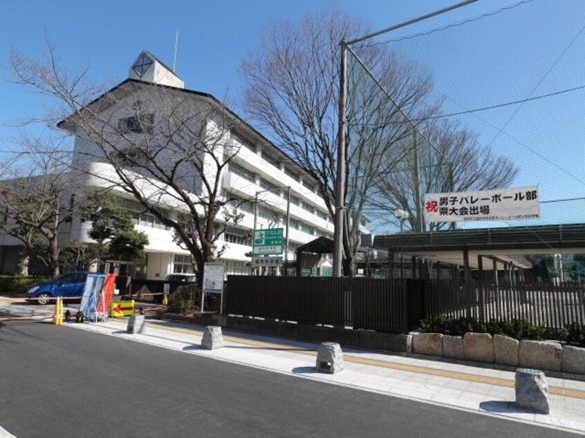 静岡市立城内中学校(中学校/中等教育学校)まで1141m 静岡鉄道静岡清水線/新静岡駅 徒歩19分 3階 建築中