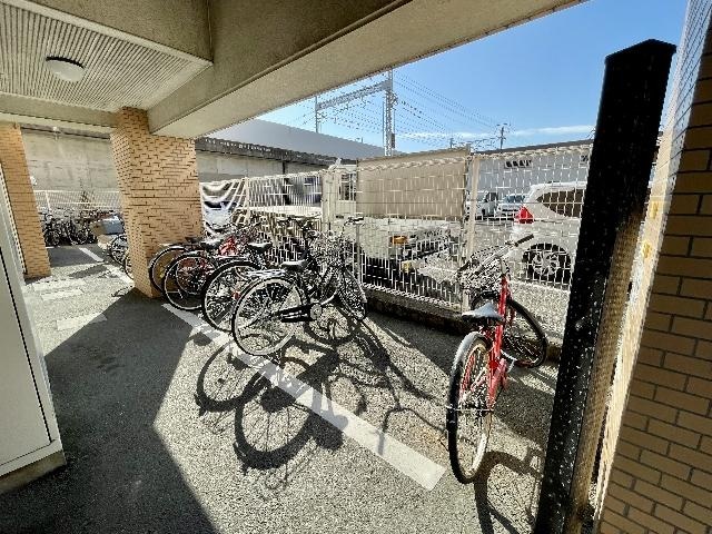  東海道本線/静岡駅 バス15分駿河大橋下車:停歩3分 1階 築33年