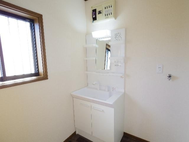  東海道本線/静岡駅 バス31分新丸子下車:停歩6分 1-2階 築29年