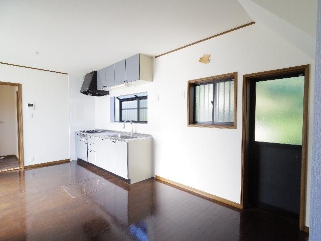  東海道本線/静岡駅 バス31分新丸子下車:停歩6分 1-2階 築29年