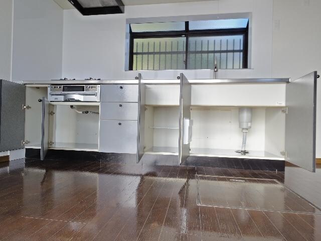  東海道本線/静岡駅 バス31分新丸子下車:停歩6分 1-2階 築29年