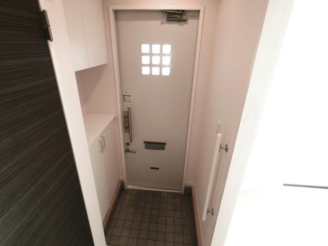  東海道本線/静岡駅 バス23分伊呂波町下車:停歩6分 1階 築17年