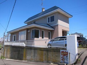 城山2-3-8貸家