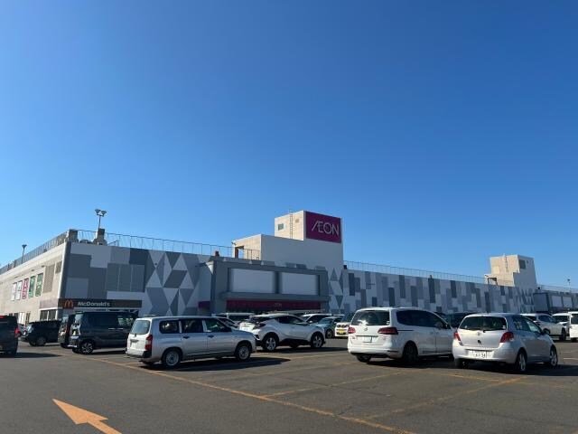 イオン釧路店(スーパー)まで708m ザアレンジコウ