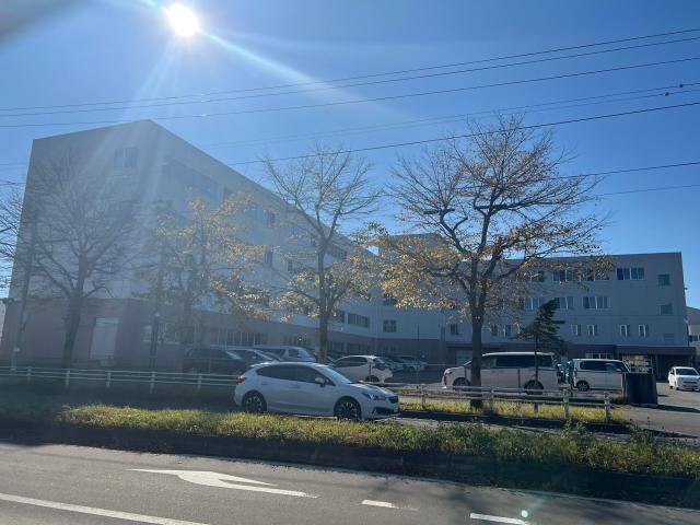 釧路市立景雲中学校(中学校/中等教育学校)まで2230m サンハイツ