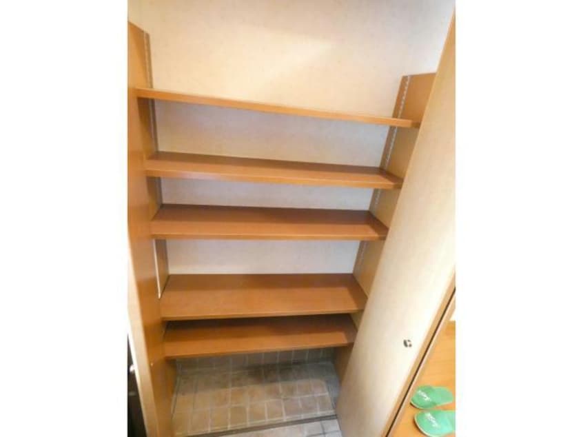  西1南24借家