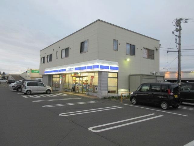 ローソン帯広東8南十五丁目店(コンビニ)まで652m ｵﾘｴﾝﾄ20B