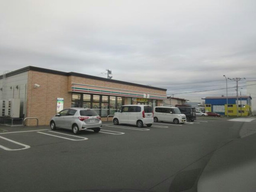 セブンイレブン十勝大橋店(コンビニ)まで307m ヴィスタサⅠ