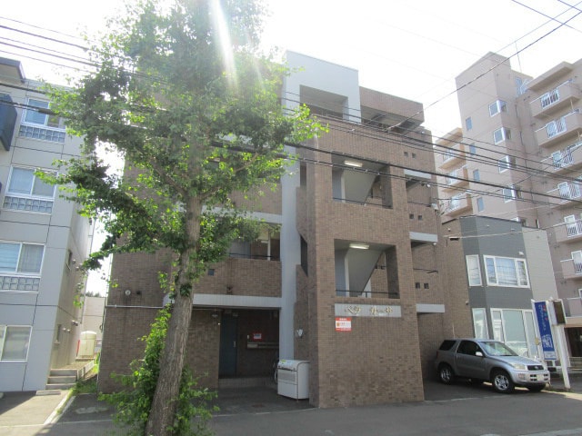  札幌市営地下鉄東豊線/元町駅 徒歩10分 2階 築35年