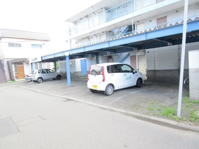  札幌市営地下鉄東豊線/元町駅 徒歩5分 3階 築40年