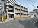 カルフールＢ.Ｃ白山の外観