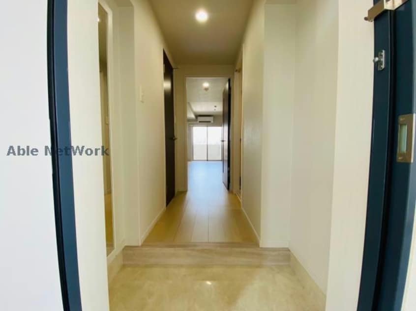 玄関広々 SQUARE坪井