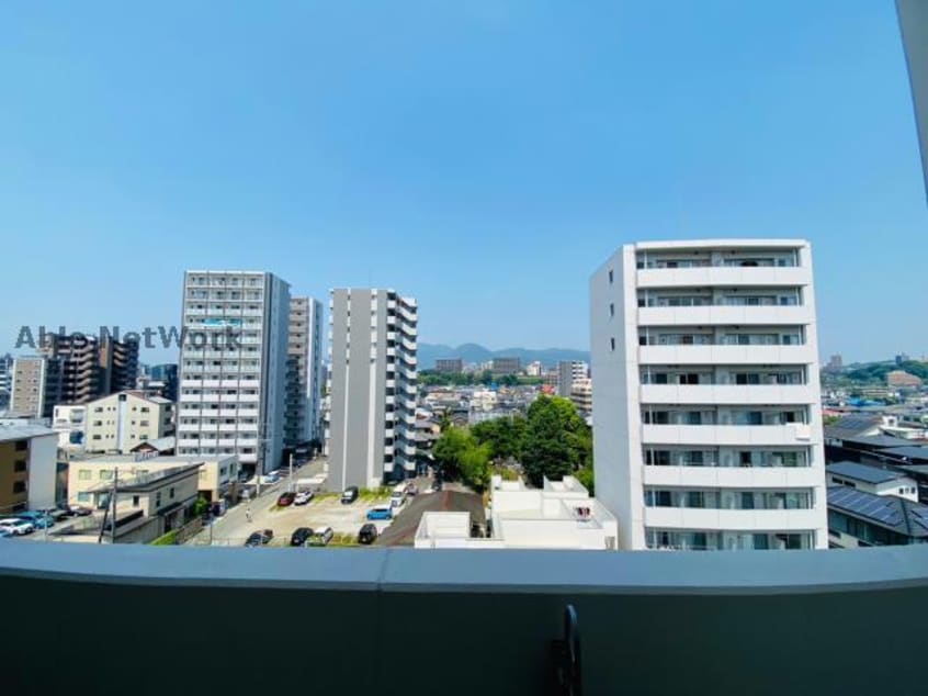 目の前に建物がなく見晴らし良好 SQUARE坪井