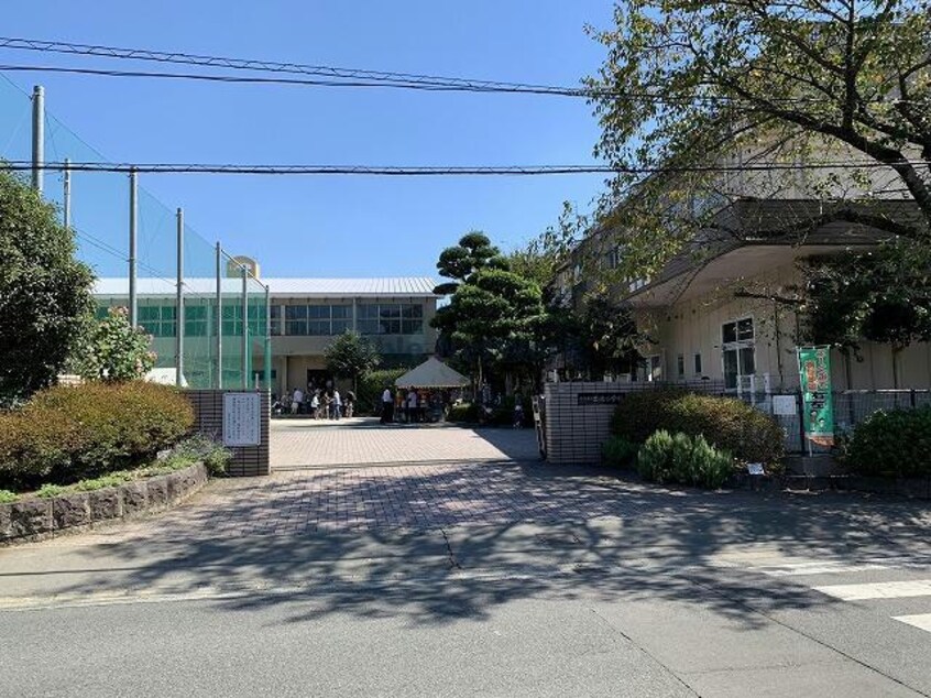 熊本市立出水小学校(小学校)まで687m LIBTH水前寺公園