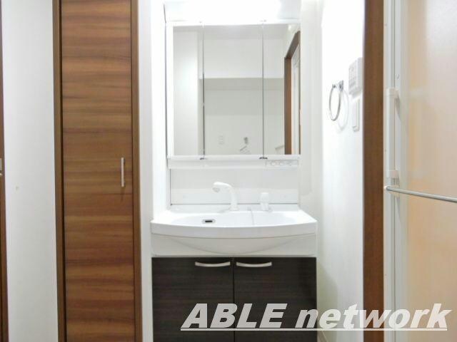 同型反転タイプ LIBTH八王寺タワー