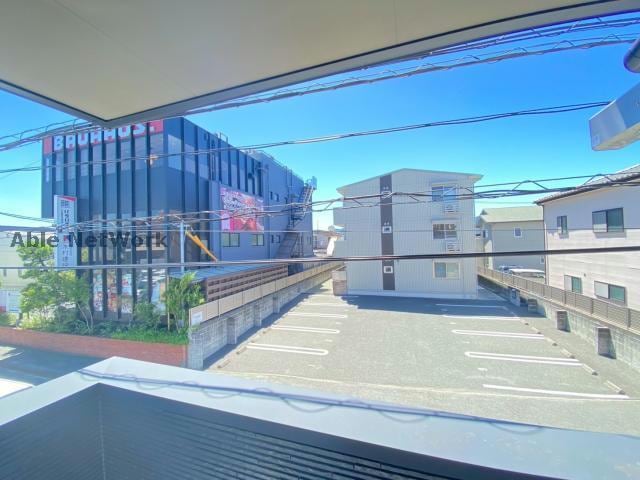  BRAVE BASE 坪井