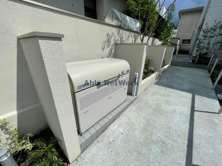  シャーメゾンローツェ国府