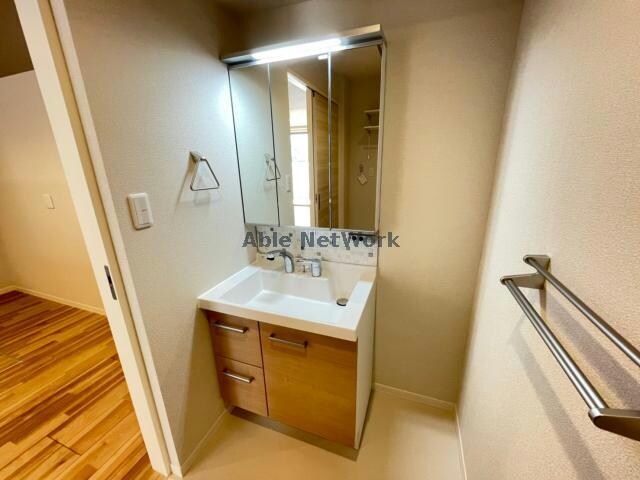  シャーメゾンローツェ国府