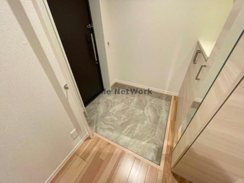  シャーメゾンローツェ国府