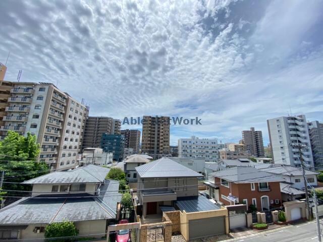 同型モデル LIBTH水前寺駅前