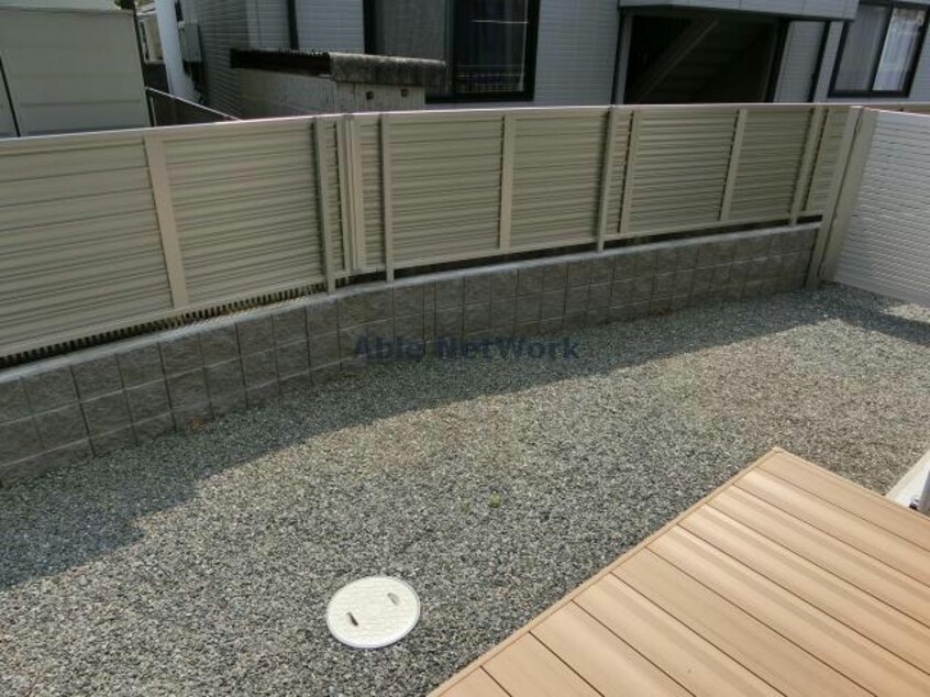  エヌ・ステータス国府