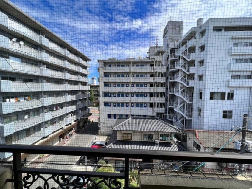  ラフォーレ25番館