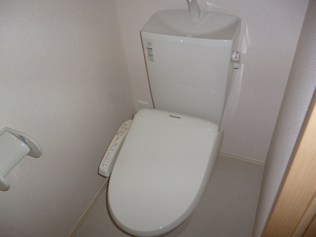 トイレ シェルト下川東