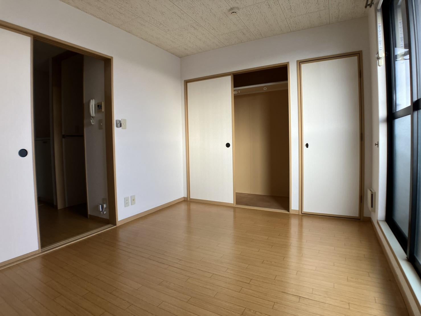  ベアー・ハウス