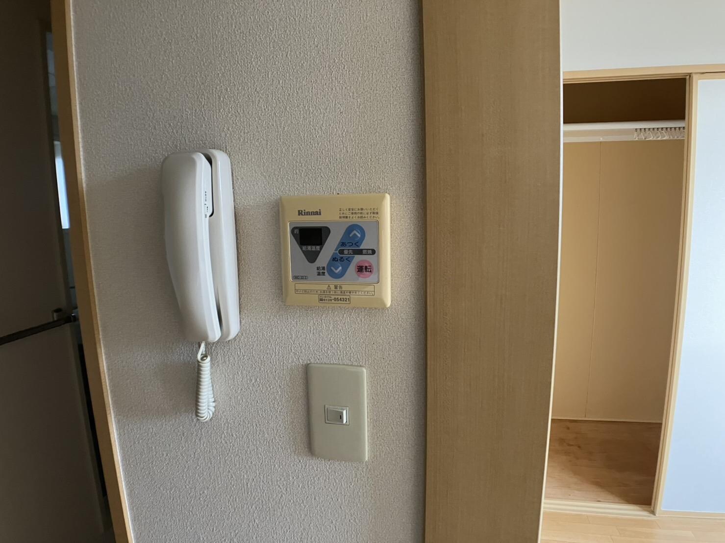  ベアー・ハウス