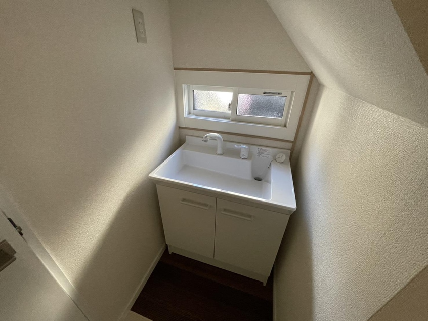  メゾナ　ルウェ（貸家）