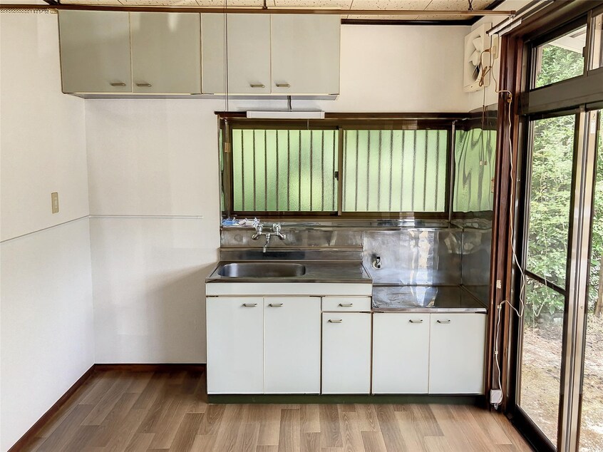  宍戸貸家（荒井）