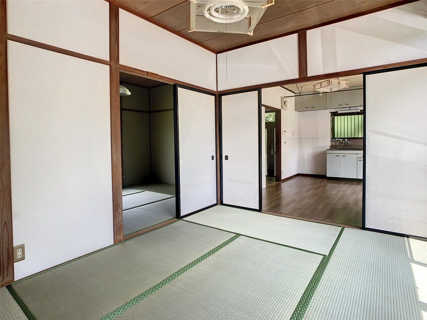  宍戸貸家（荒井）