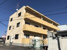 グローリエ泉の外観