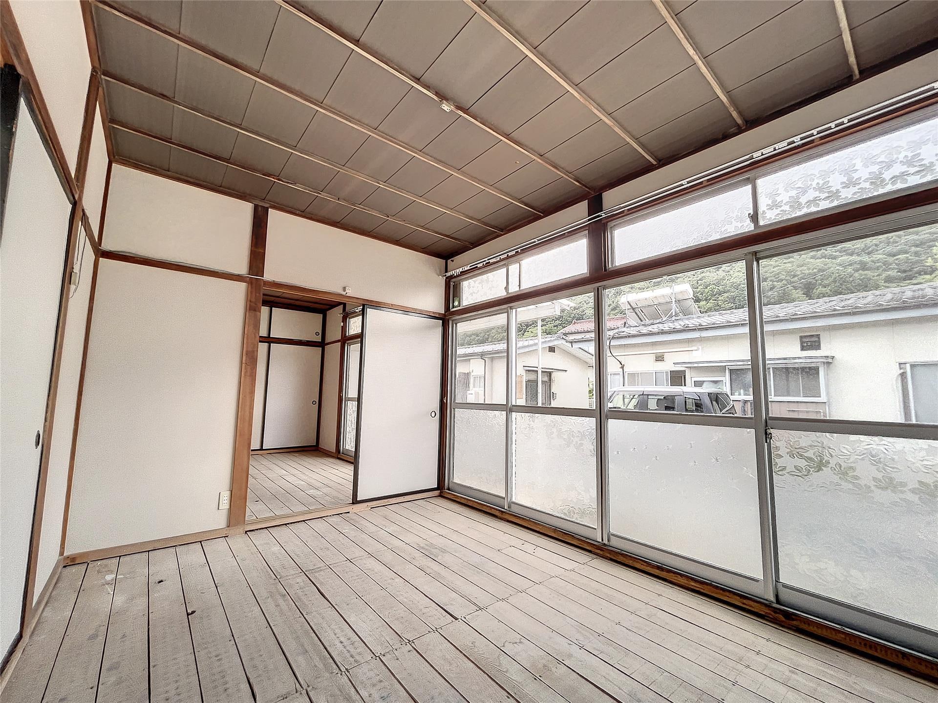  西坂貸家（田中52-2）