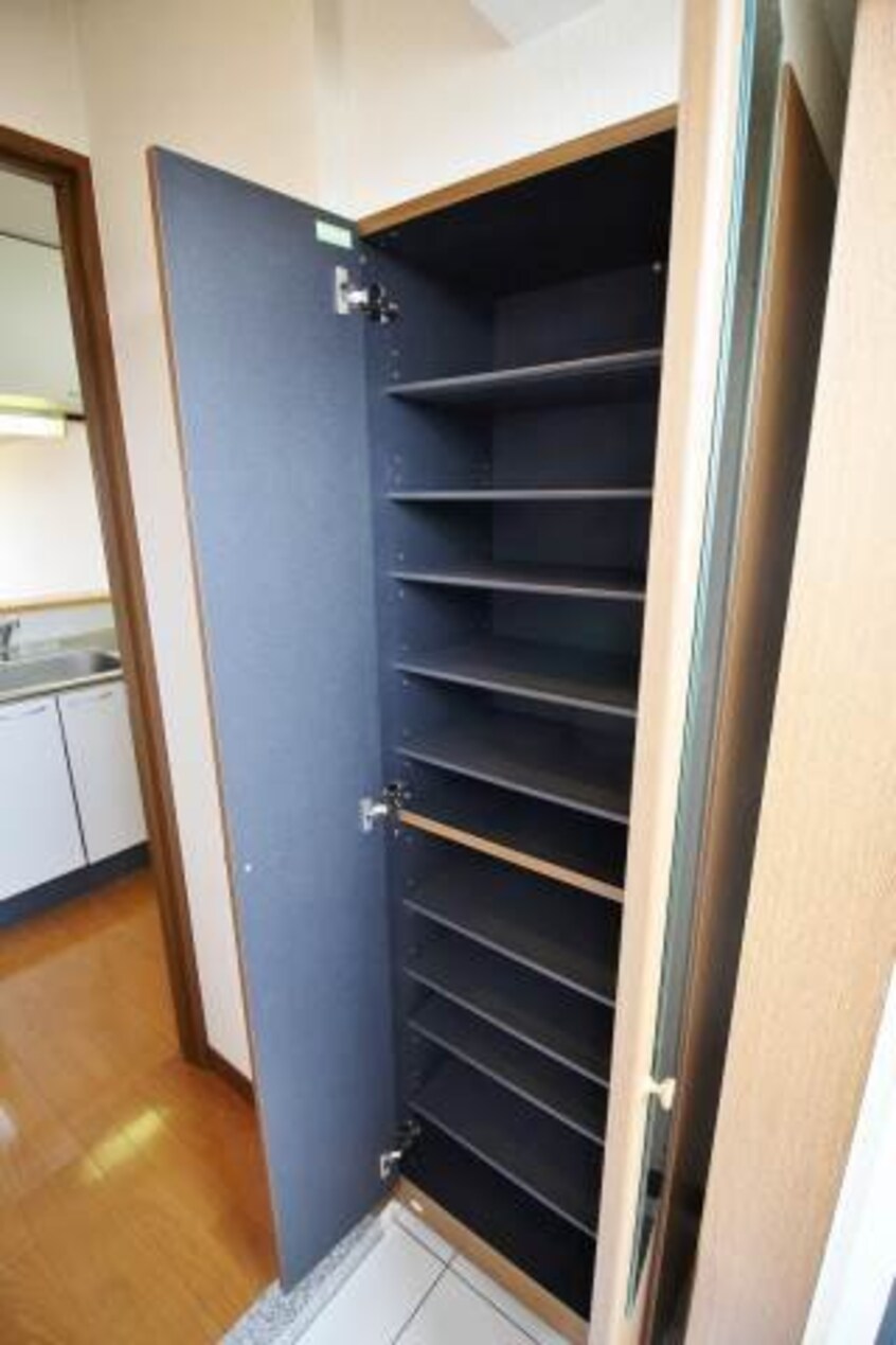 シューズＢＯＸ付き AXiS今