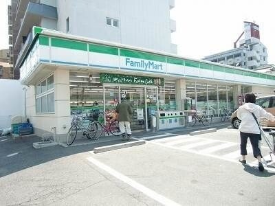 ファミリーマート岡山東島田店(コンビニ)まで521m グランスクエア岡山駅西