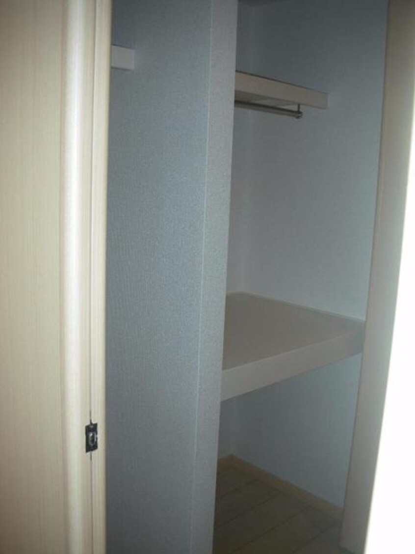  レジデンス西川