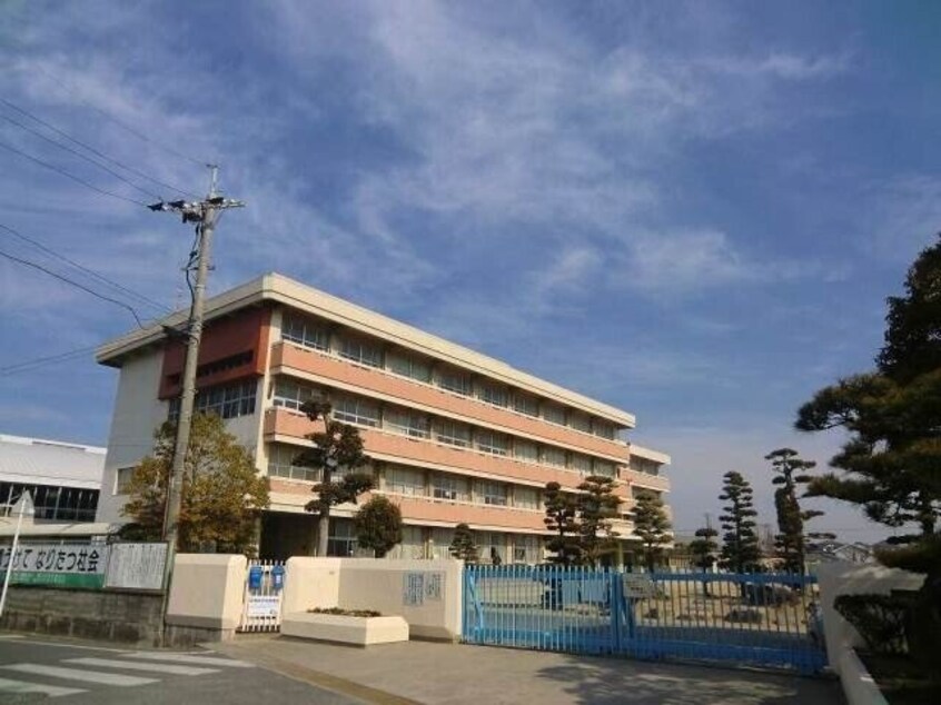 岡山市立御野小学校(小学校)まで398m ハイロード