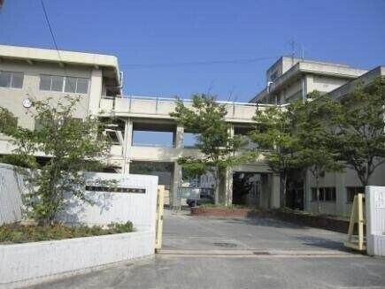 岡山市立操山中学校(中学校/中等教育学校)まで628m ピーチプロジェクト 1