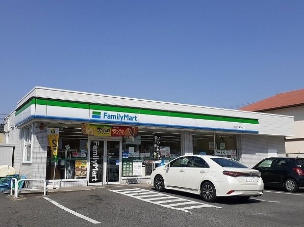 ファミリーマートバイパス青江店(コンビニ)まで400m アンシャンテ