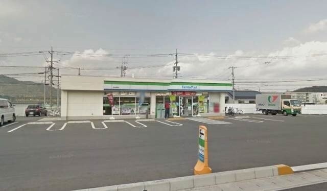 ファミリーマート岡山長岡店(コンビニ)まで877m ＡＬＧＲＥ