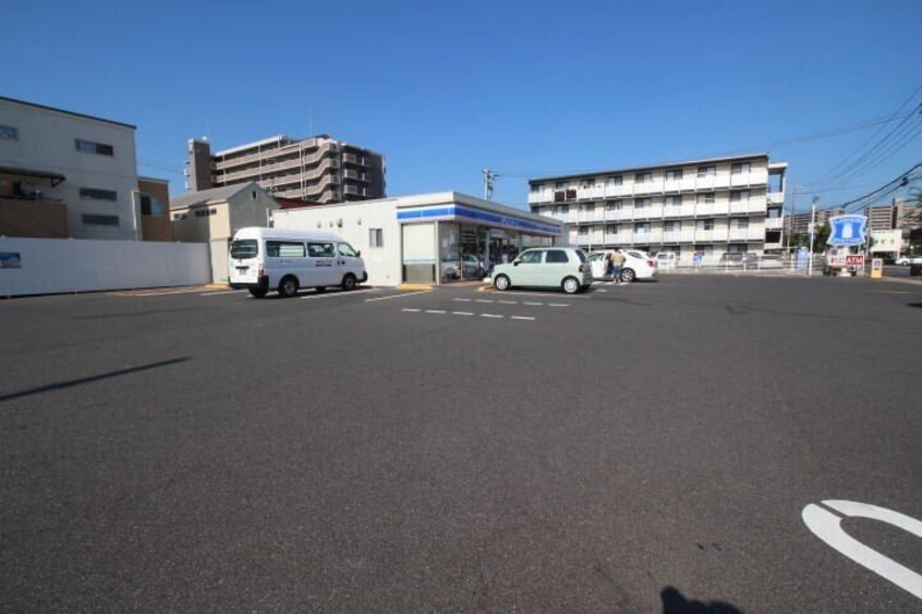 ローソン岡山野田西店(コンビニ)まで100m グランコート野田