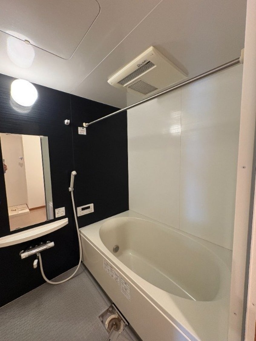  ベンハウス伊福町