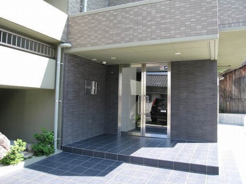  ベンハウス伊福町