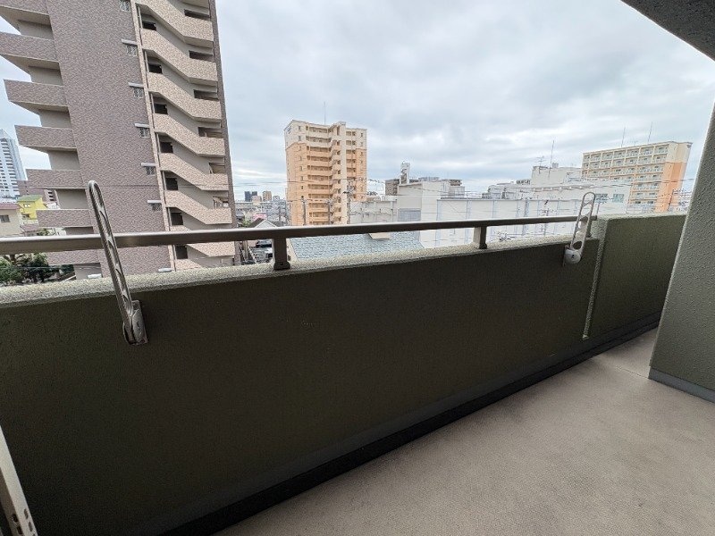  ベンハウス伊福町